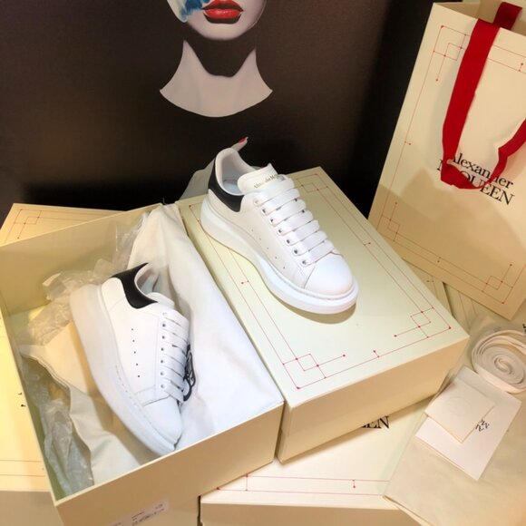 Alexander McQueen Black and White Leather Sneakers - Picture 6 of 9